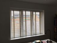 wood venetian blinds103